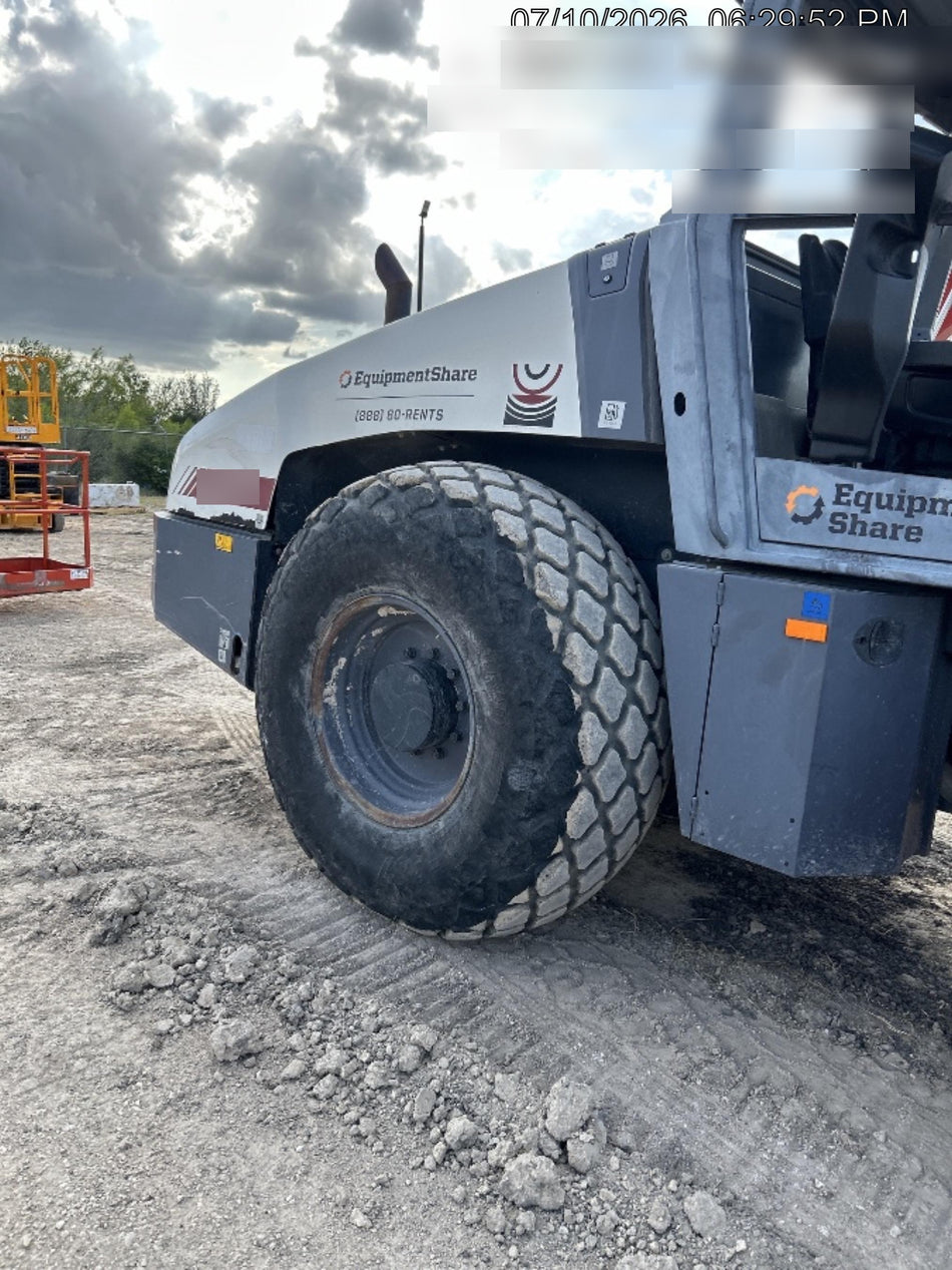 2021 DYNAPAC CA2500D