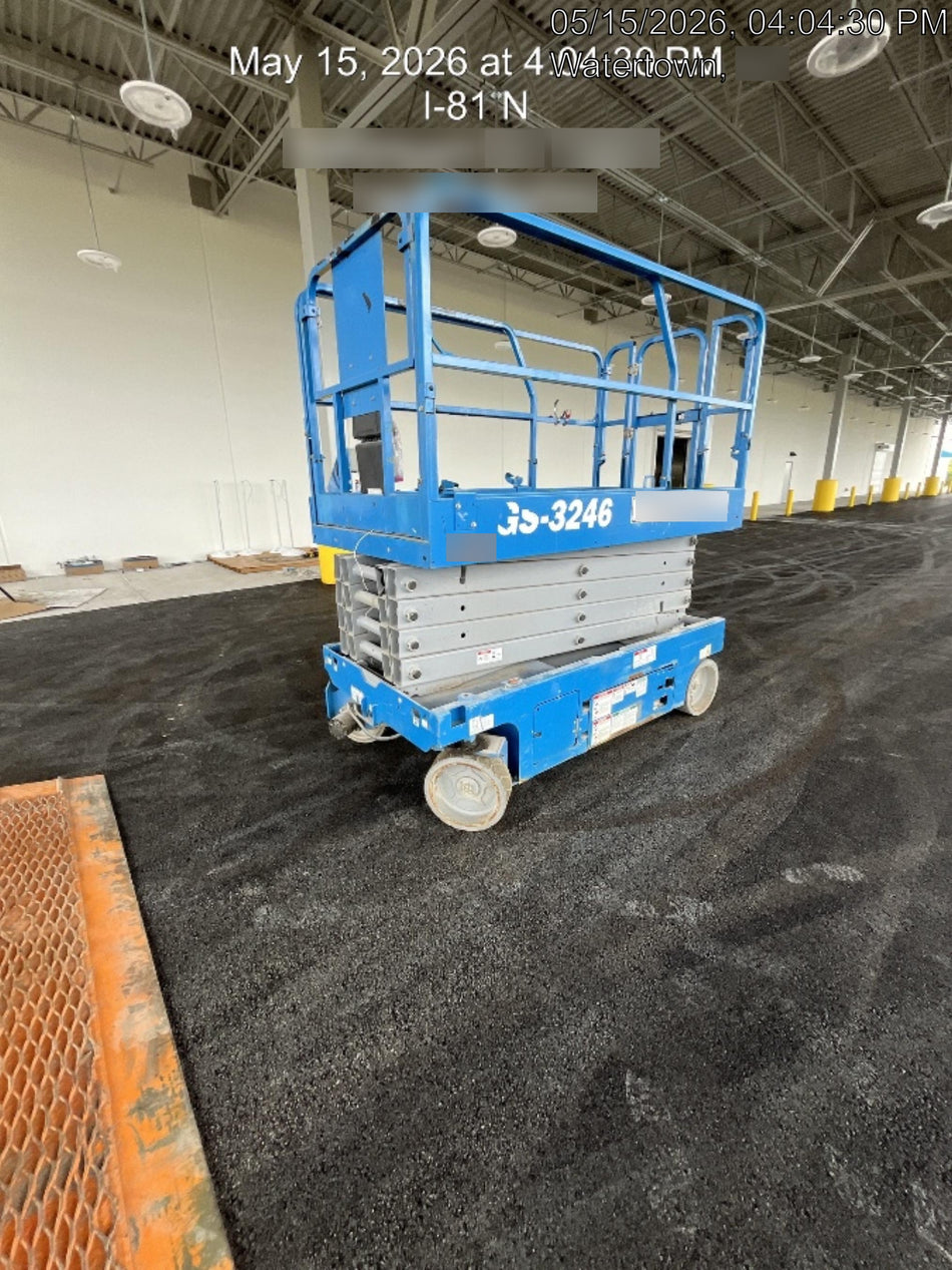 2019 Genie GS-3246 Folding rails with full height swing gate