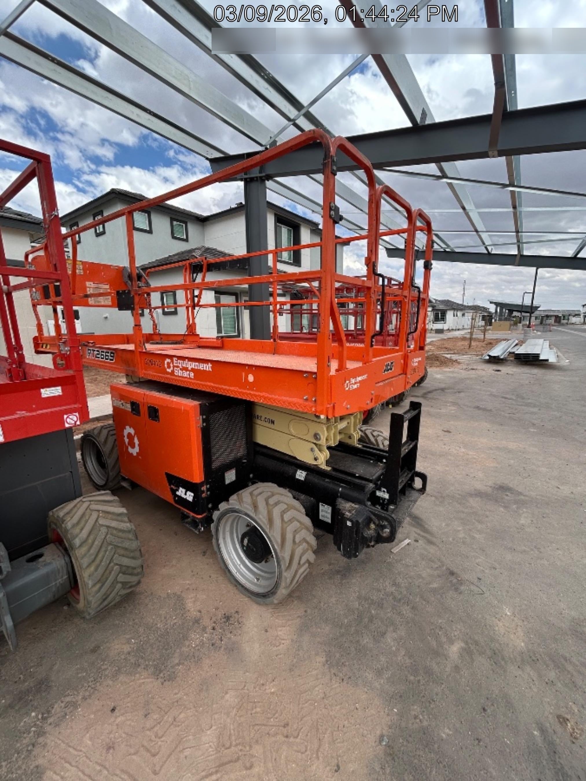 2023 JLG RT2669
