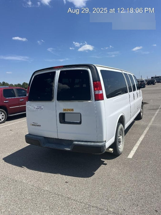 2023 CHEVROLET Express Van - Rental