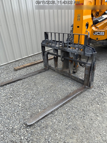 2022 JCB 332/E5286