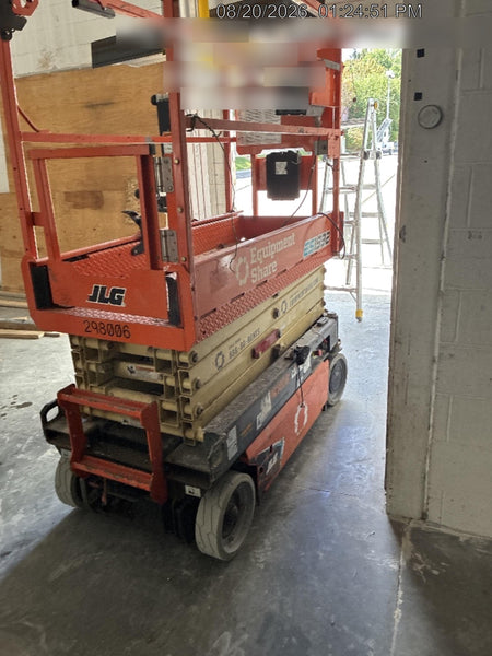 2023 JLG ES1932