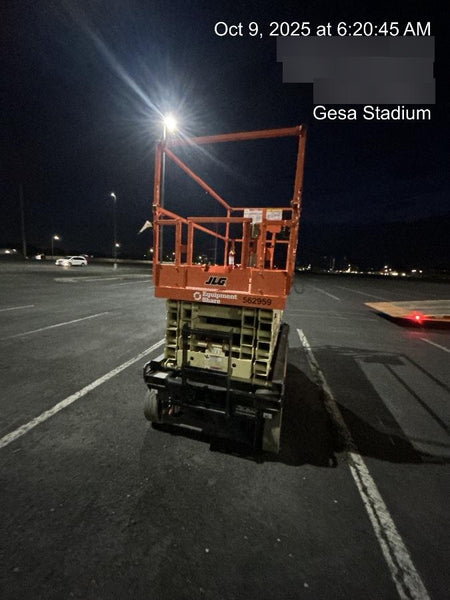 2025 JLG ES3246