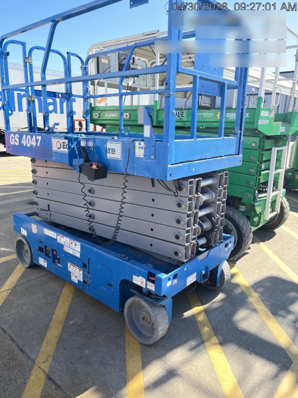 2019 Genie GS-4047 Folding rails with half height swing gate
