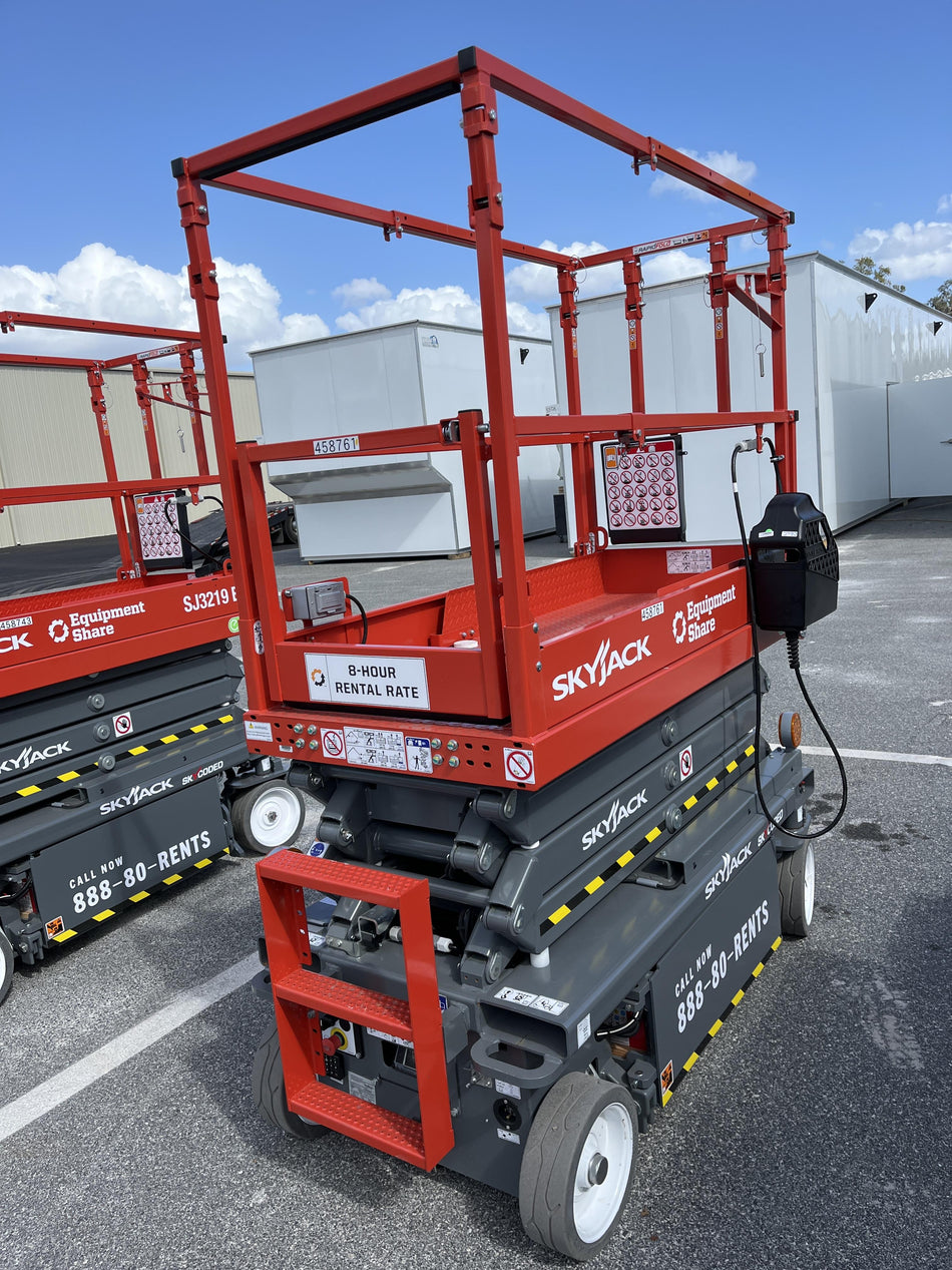 2024 Skyjack SJ3219 Electric Drive, Sld NM Tires, DBcns, RFRails, Power to Platform, T3 + Access Control