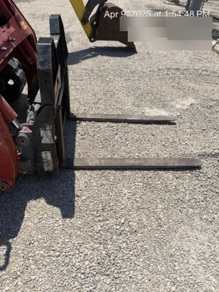 2024 VIRNIG 48" Pallet Forks - Virnig