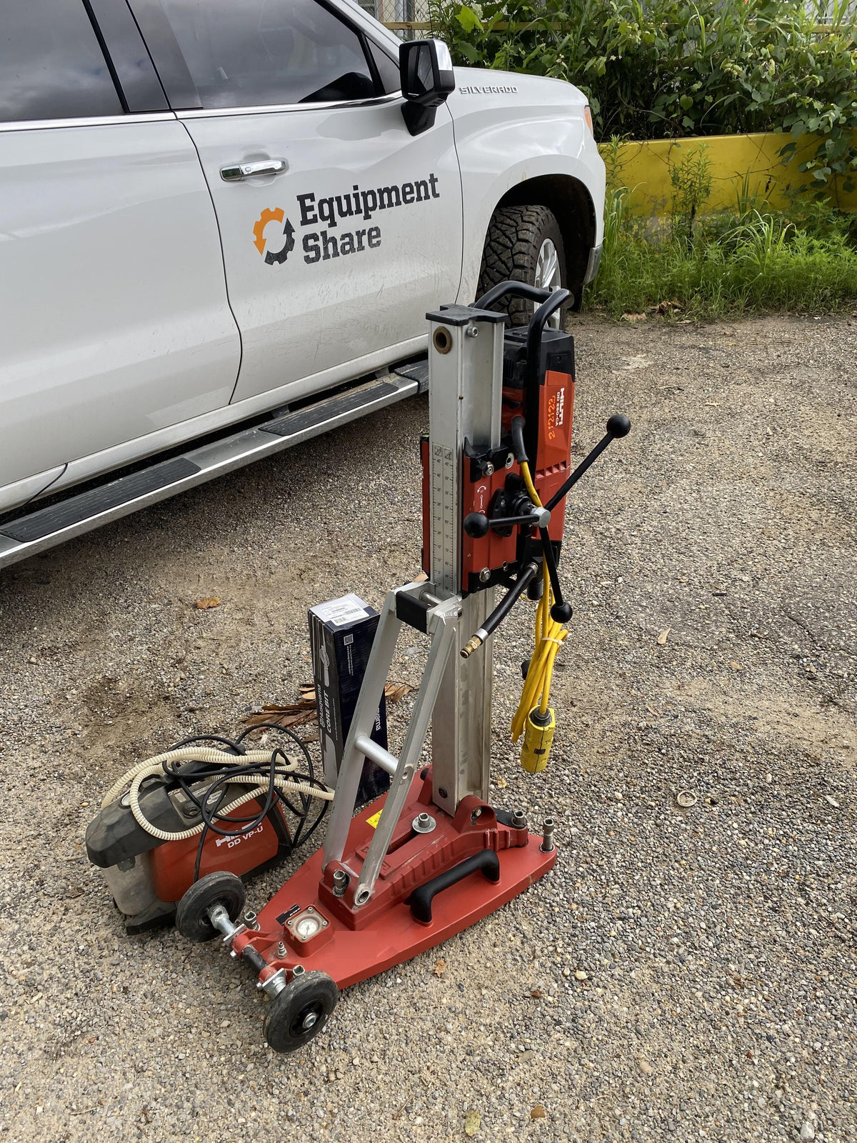 2022 HILTI DD250E