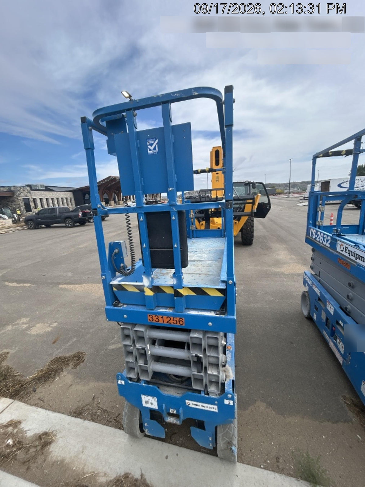 2023 GENIE GS-2632