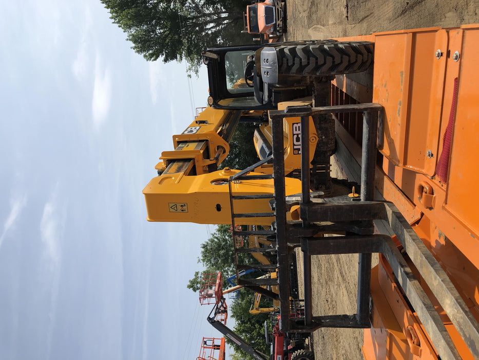 2019 JCB 509-42 Open ROPS, 74 HP, Solid Tires, Worklights, Beacon, Aux Hydraulics, Lifting Eye 66" Carriage/60" Forks