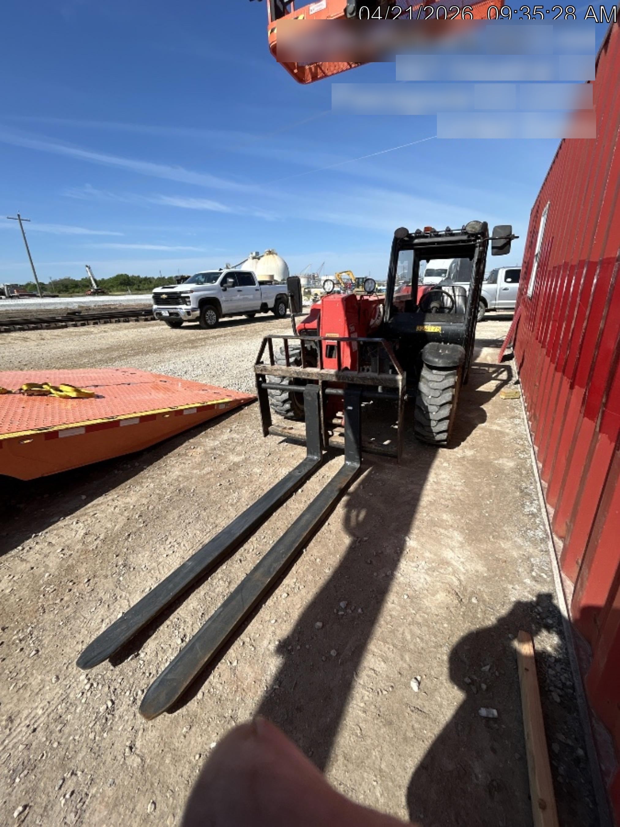 2023 MANITOU MTA5519