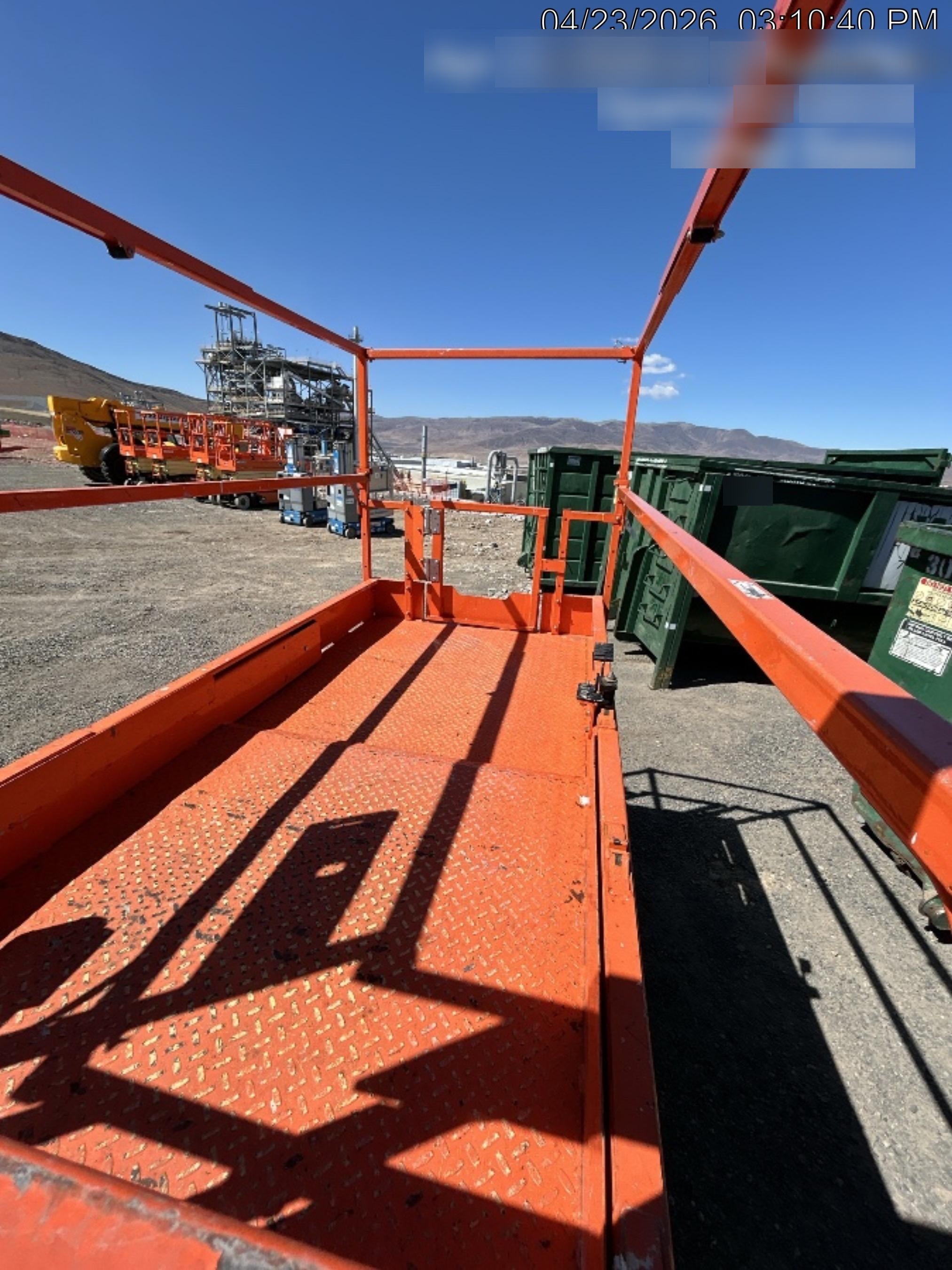 2022 JLG ES3246
