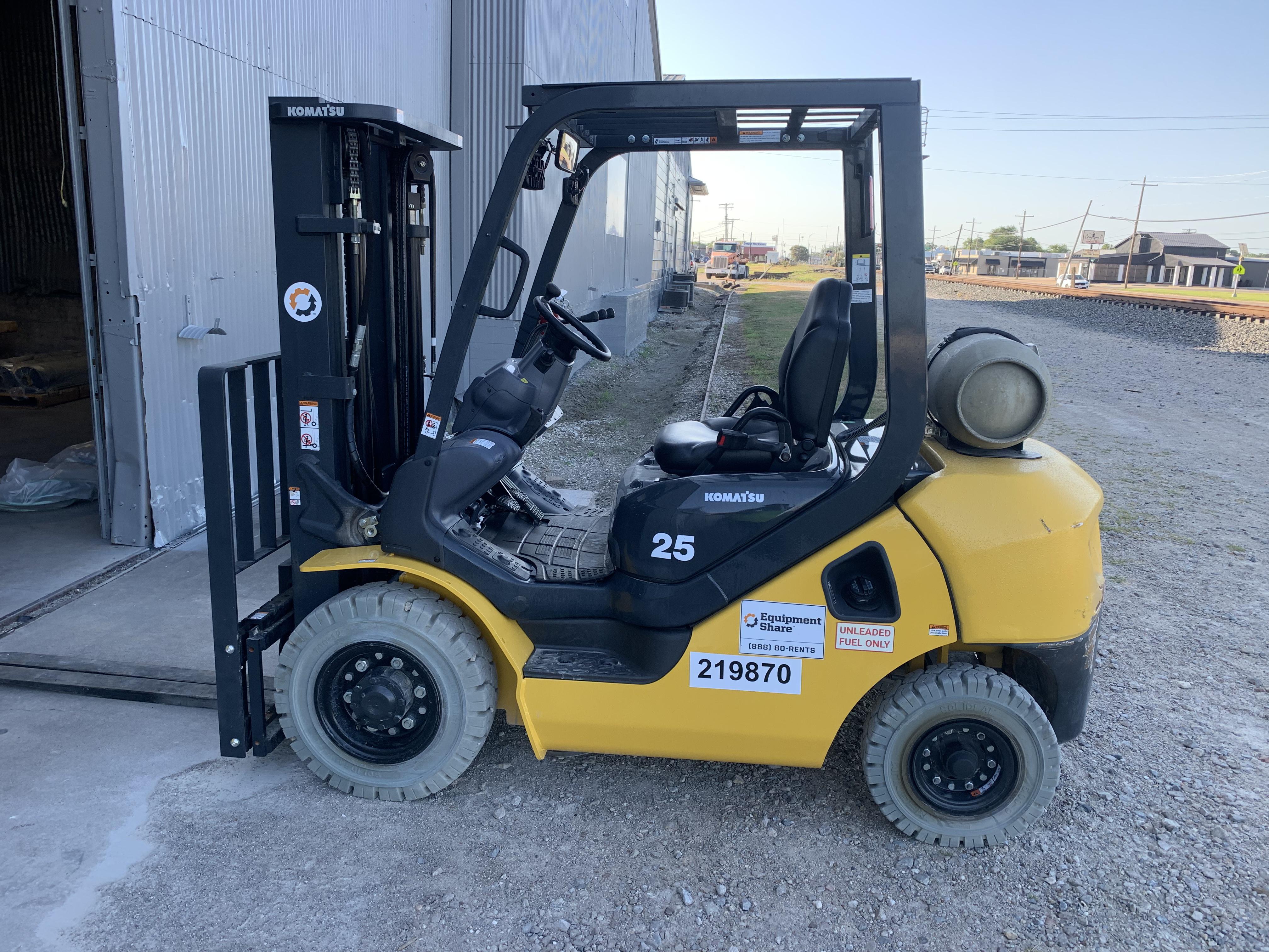 2022 KOMATSU FG25T-16
