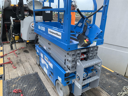 2020 Genie GS-1930 Fixed rails with chain entry gate - Pre A92.20