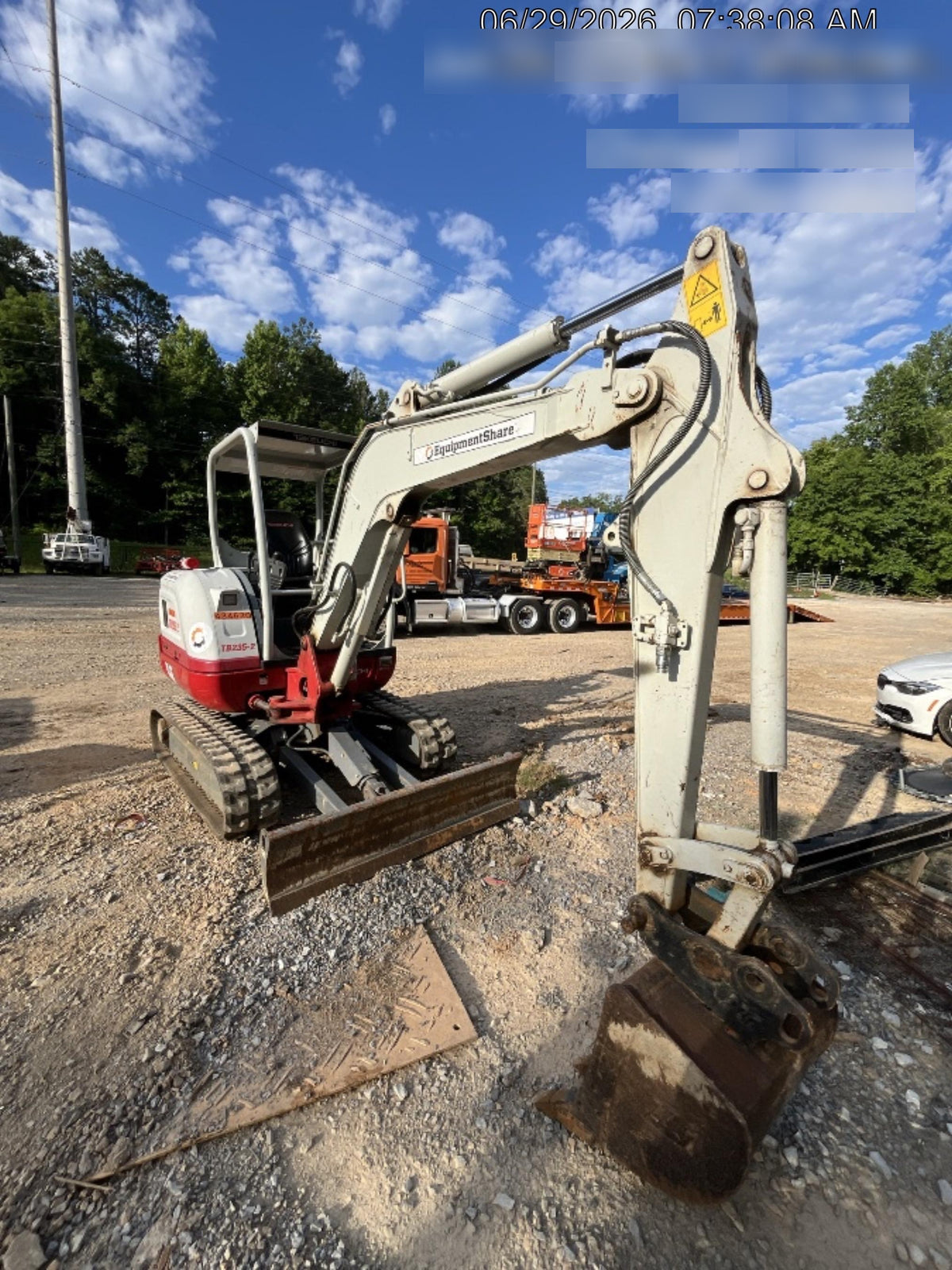 2024 TAKEUCHI TB235-2R