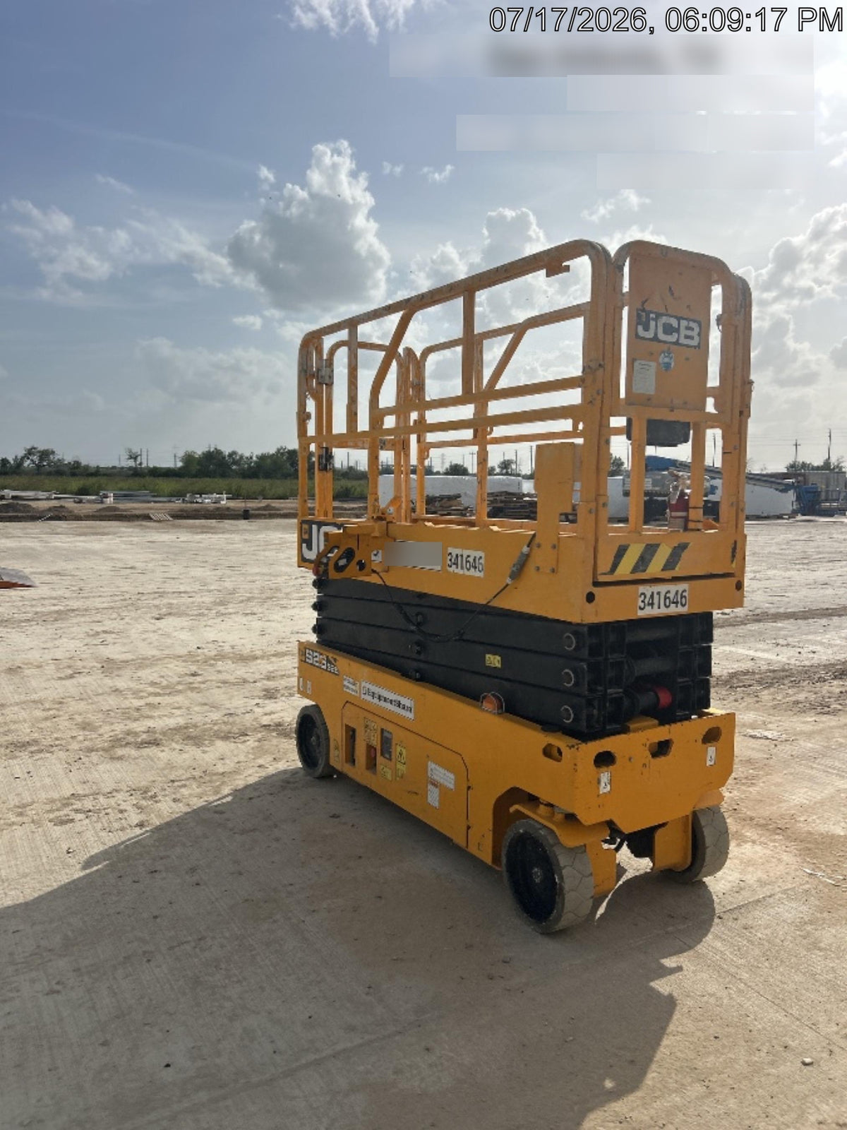 2023 JCB S2632E