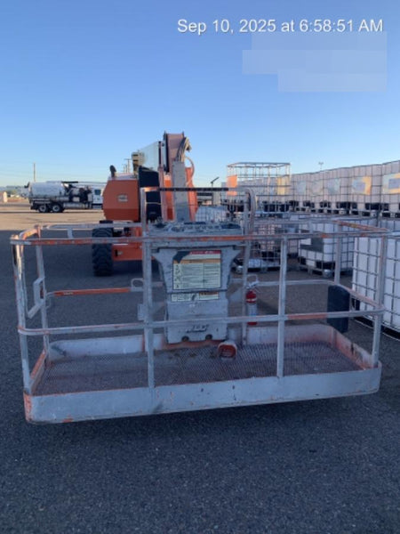 2021 JLG 800AJ