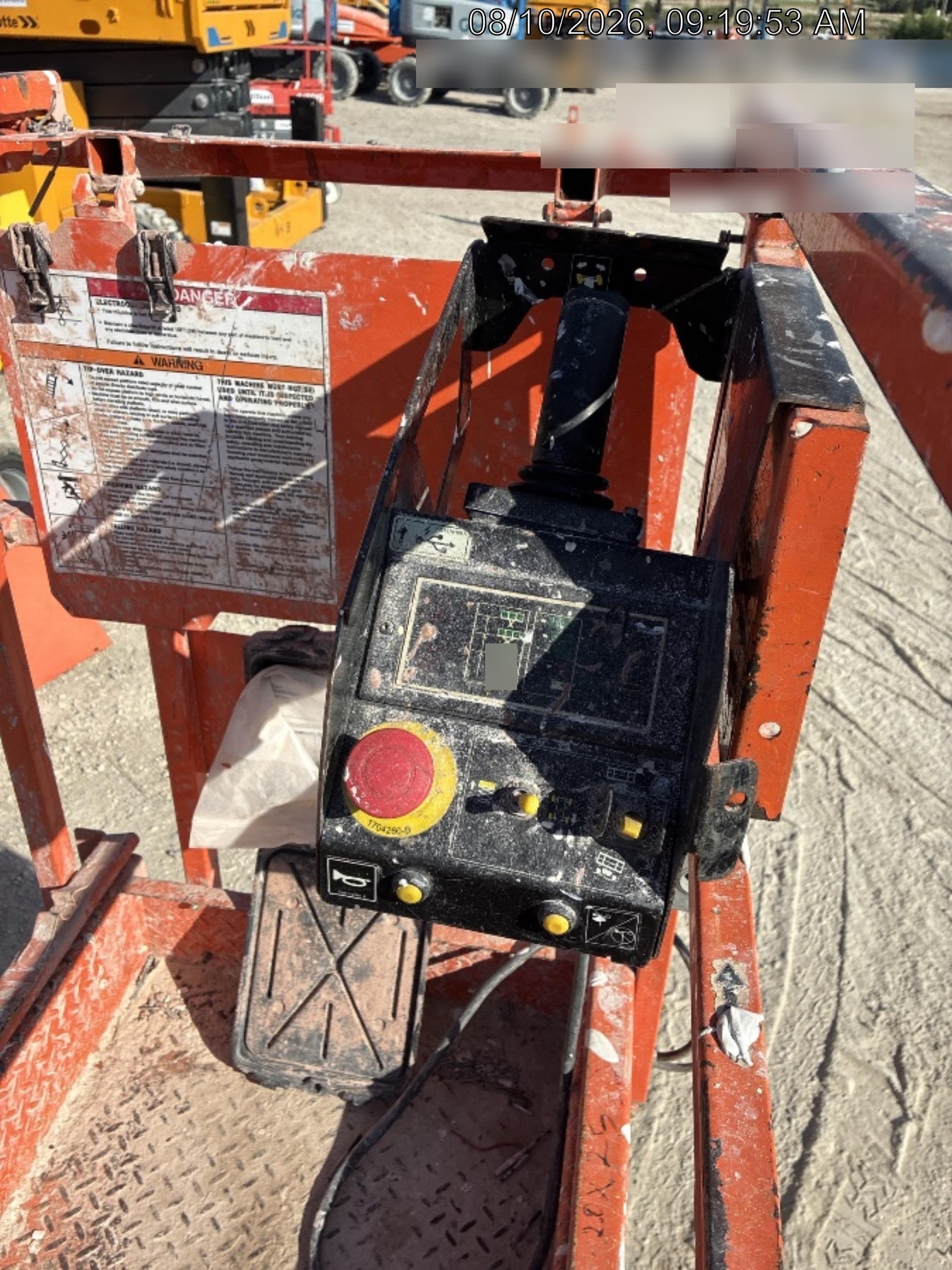2022 JLG R1932