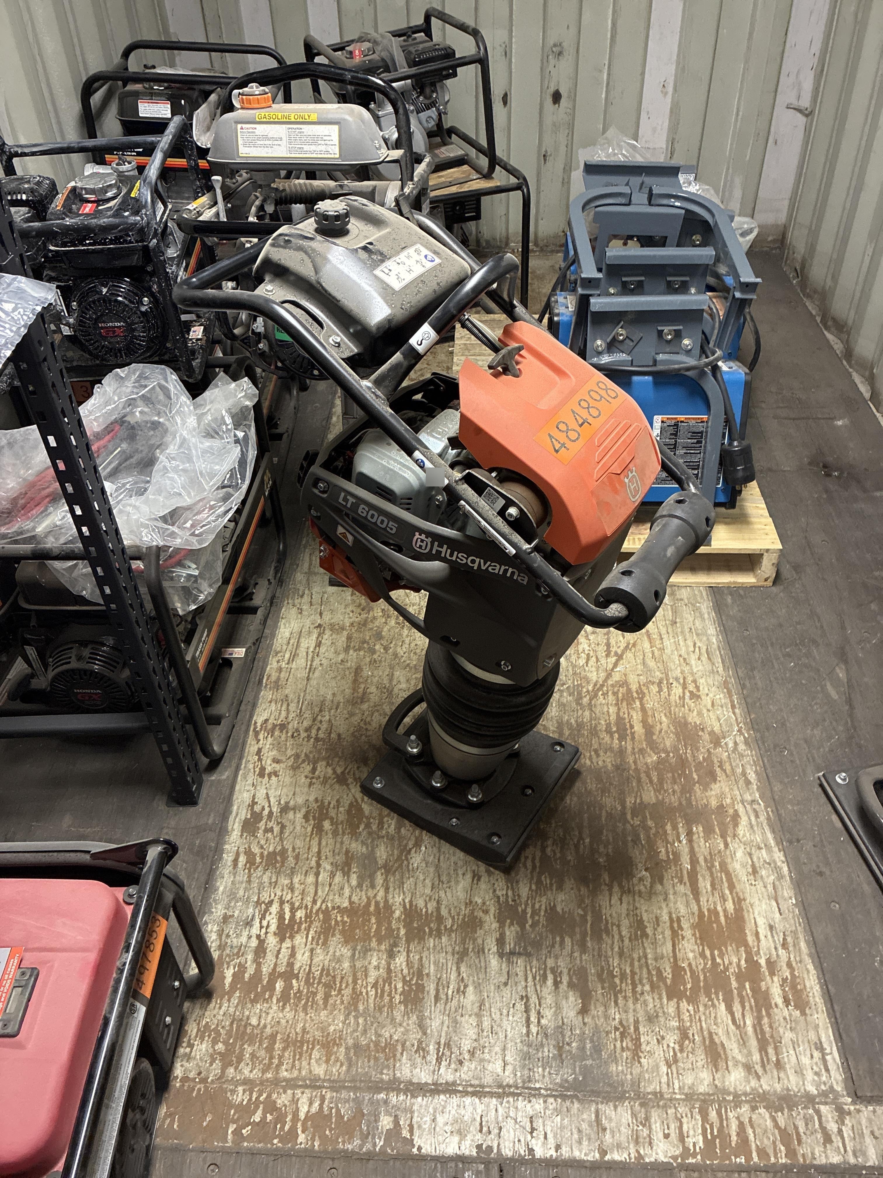 2025 HUSQVARNA LT6005