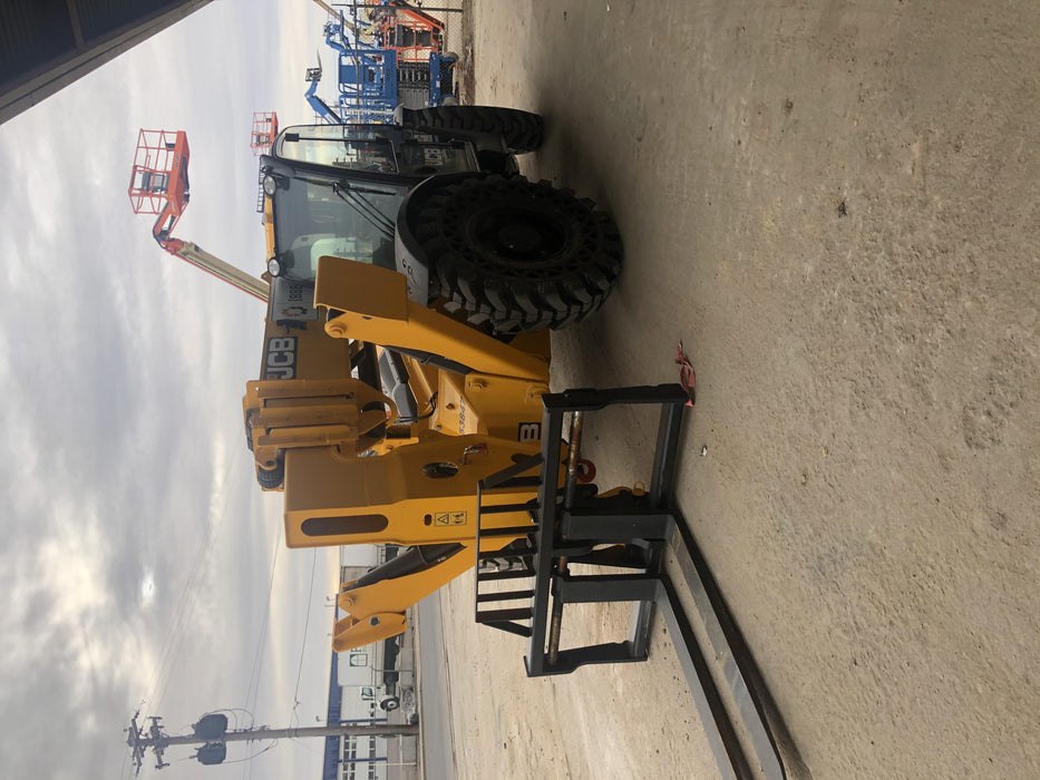 2019 JCB 512-56 Cab/Heat/Air, 109 HP, Solid Tires, STD Worklight, Beacon, Aux Hydraulics, Lifting Eye, Back up Alarm w/66" Carriage/60" Forks