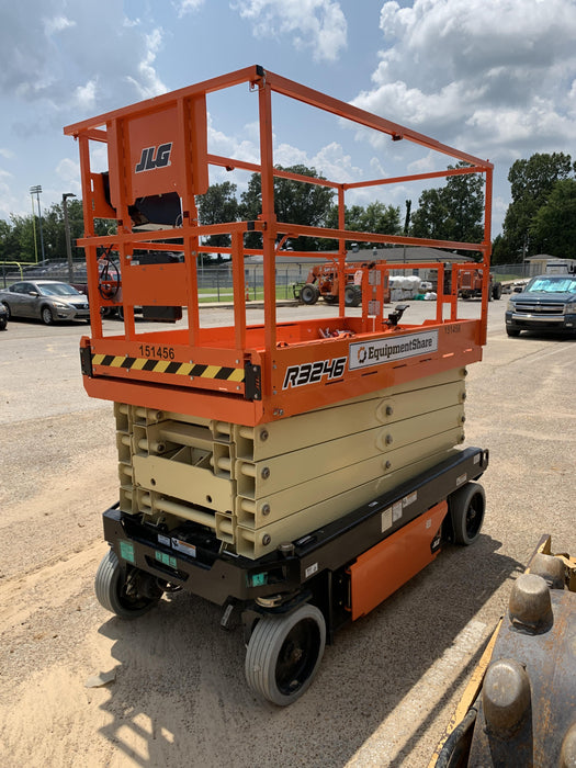 2021 JLG R3246