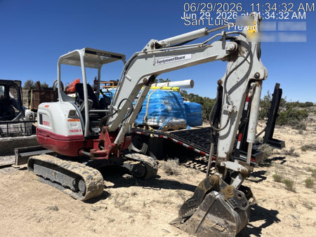 2022 TAKEUCHI TB235-2R