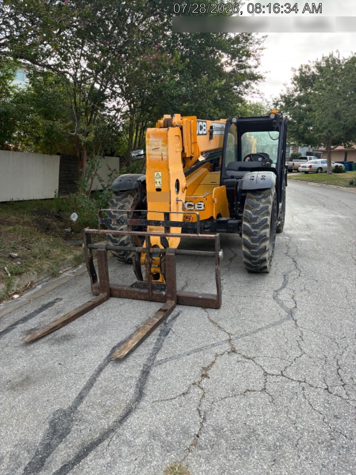 2019 JCB 509-42 74 HP w/Open ROPS, Beacon, Aux Hydraulics, LED Work lights, Solid Tires w/66" Carriage/60" Forks