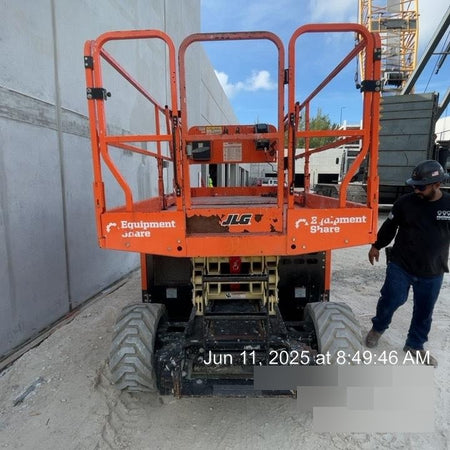 2022 JLG RT2669
