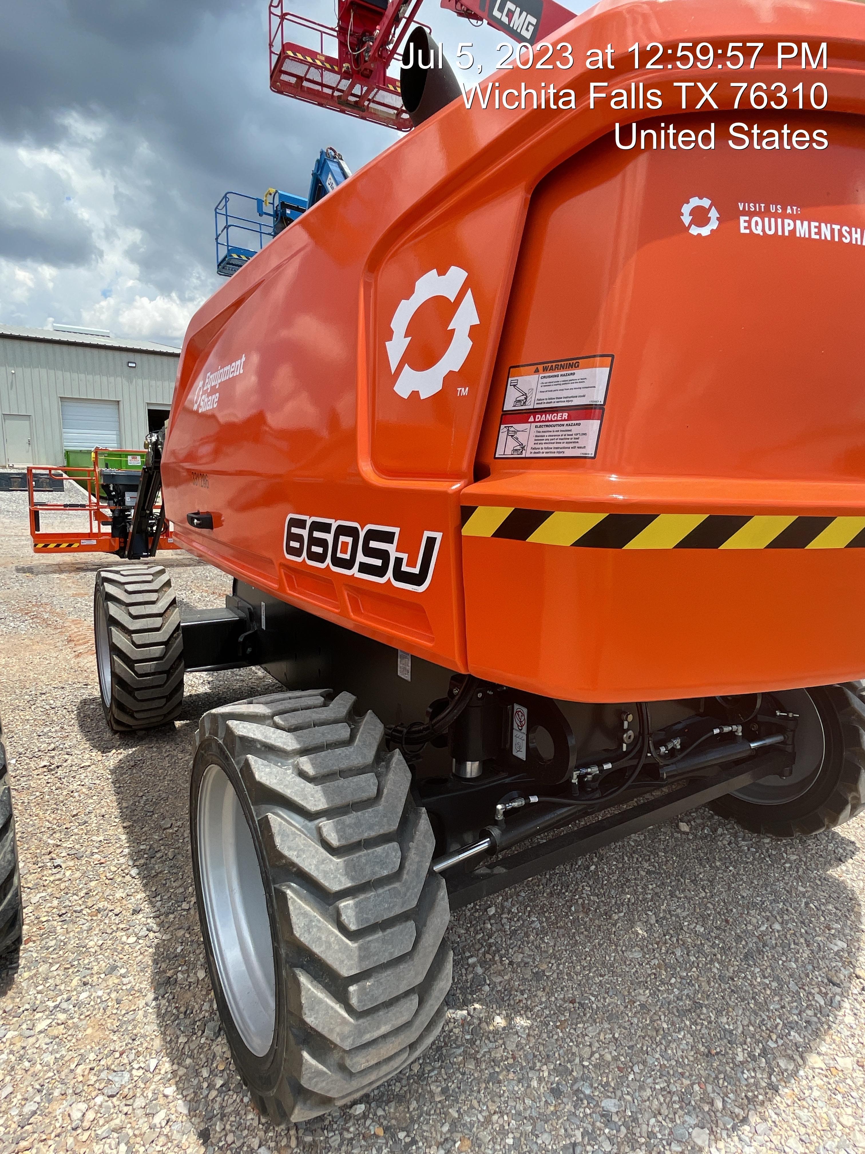 2023 JLG 660SJ
