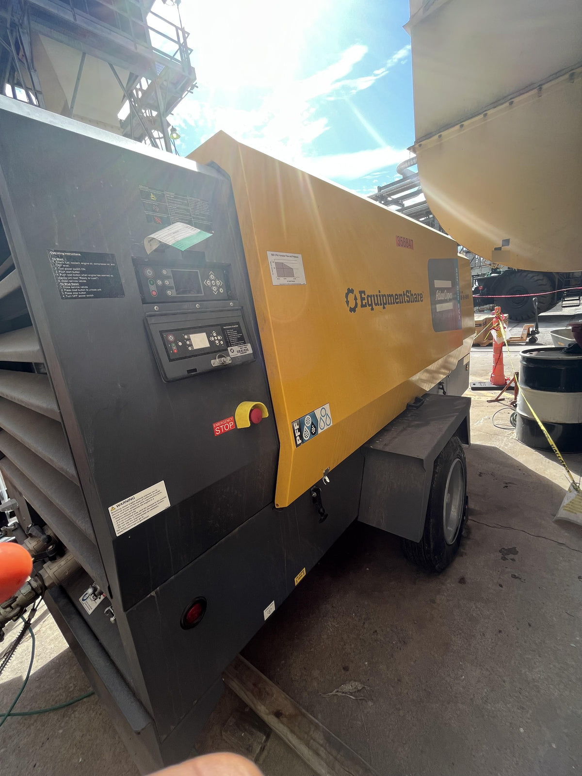 2023 ATLAS COPCO XAS 900