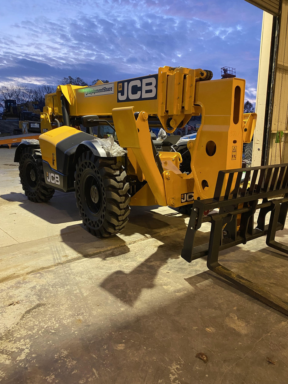 2022 JCB 510-56
