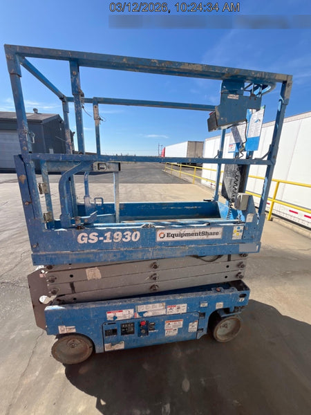 2020 Genie GS-1930 Solid Non Marking Tires, Beacon, Folding rails with half height swing gate, 800W Inverter