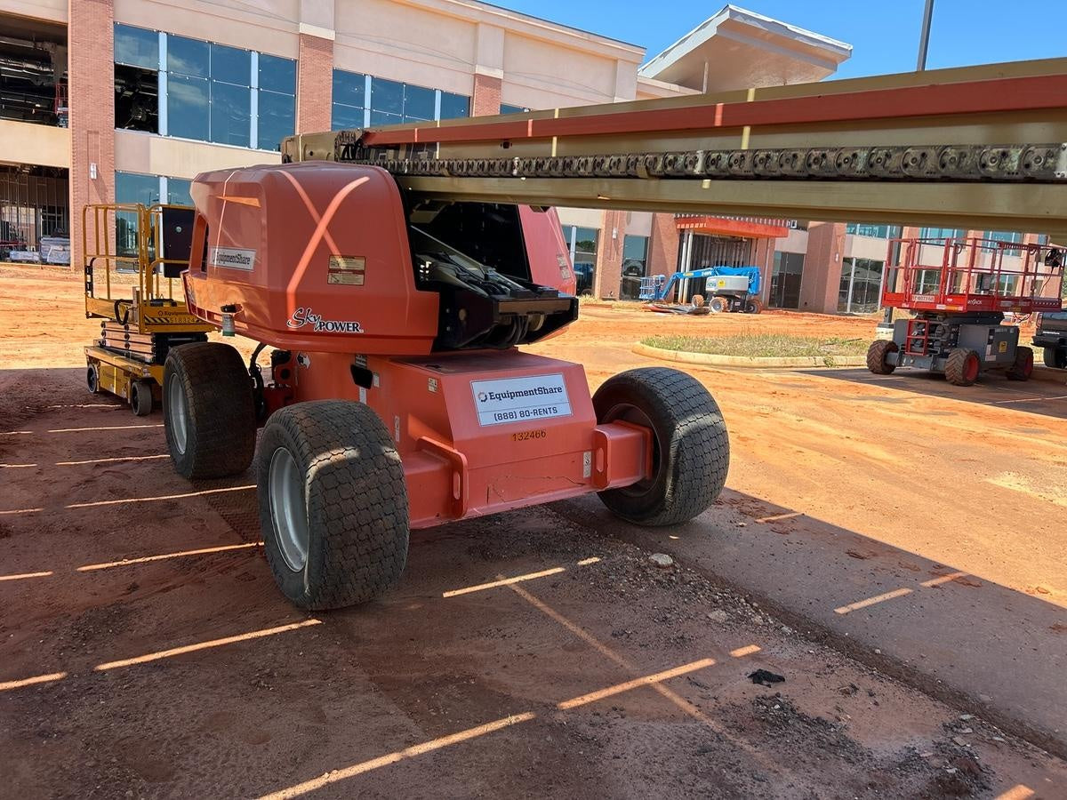 2021 JLG 660SJ