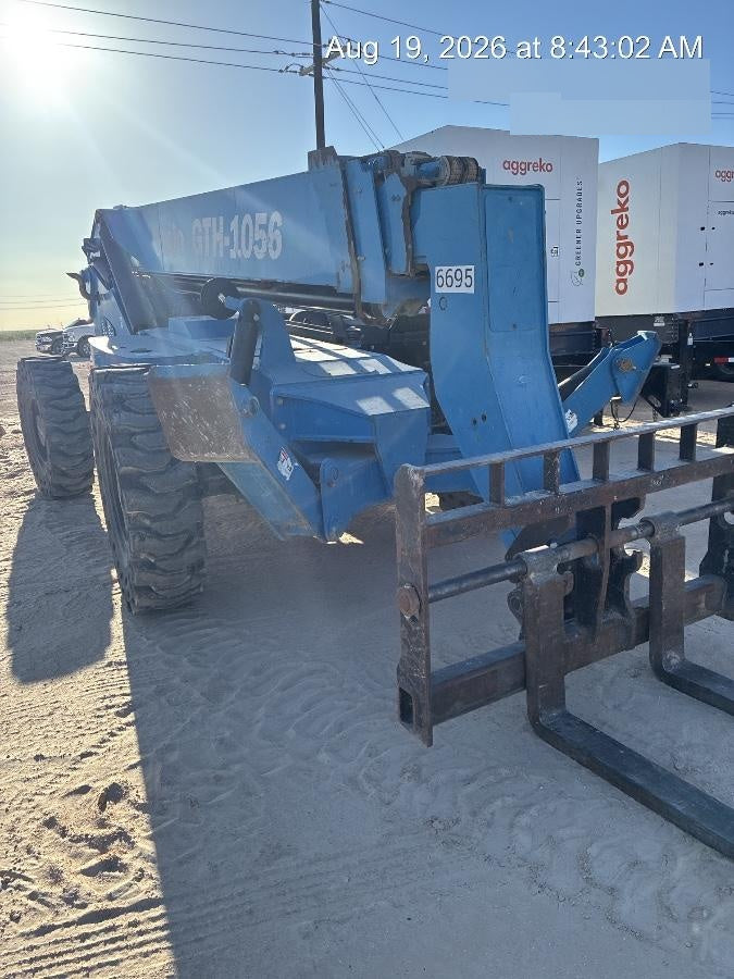 2017 GENIE GTH-1056