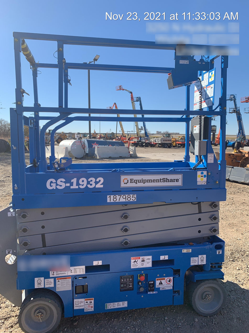 2021 GENIE GS-1932