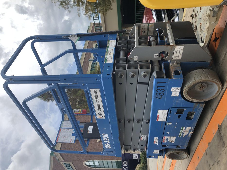 2019 Genie GS-1930 Fixed Rails with Chain Entry