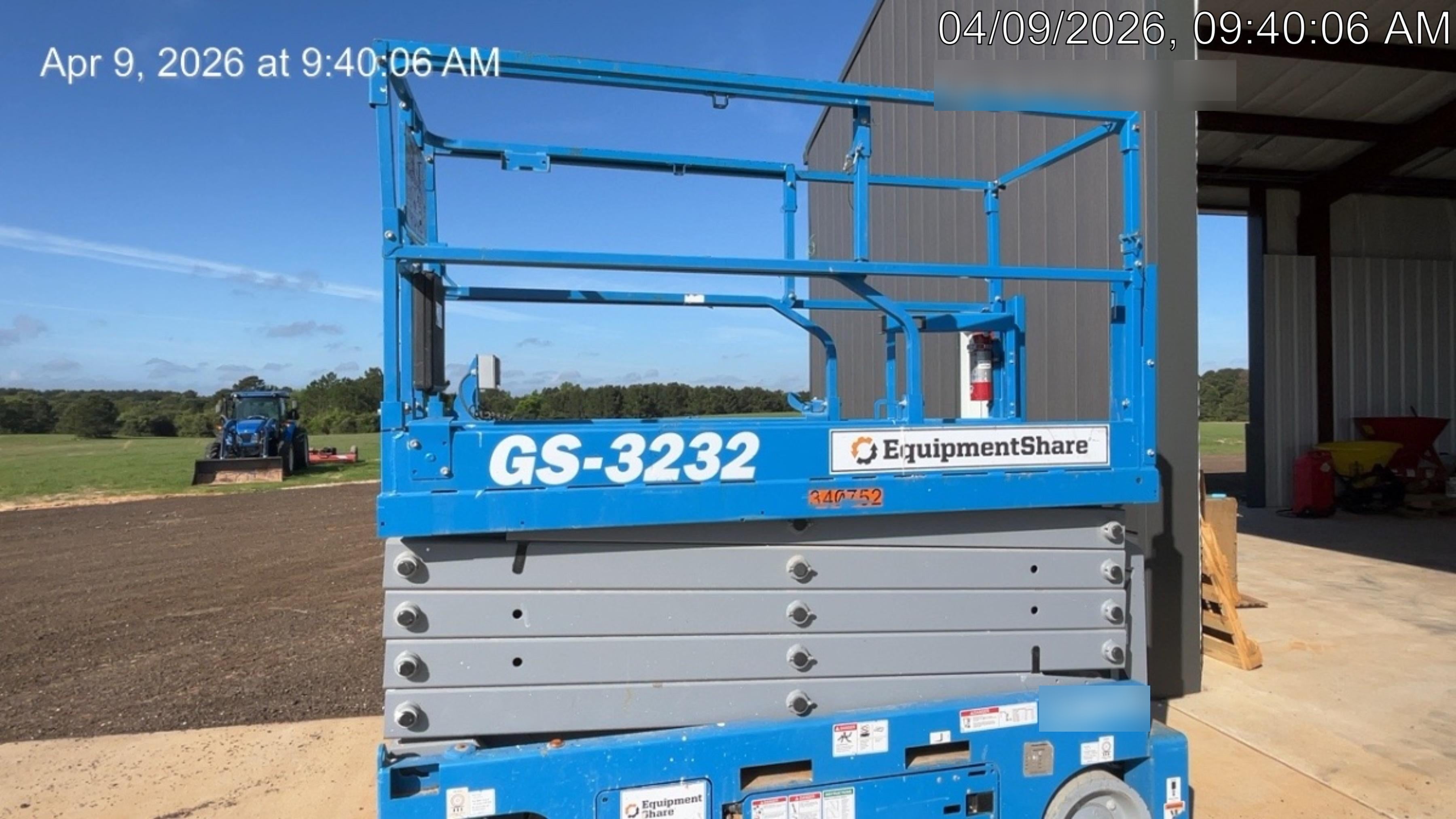 2023 GENIE GS-3232