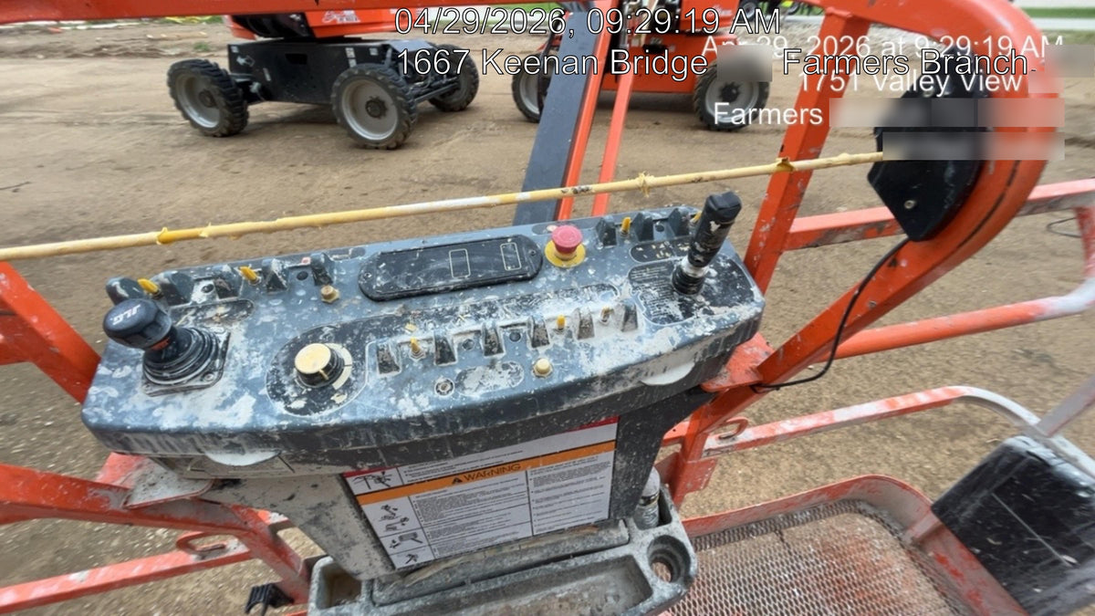 2023 JLG 660SJ