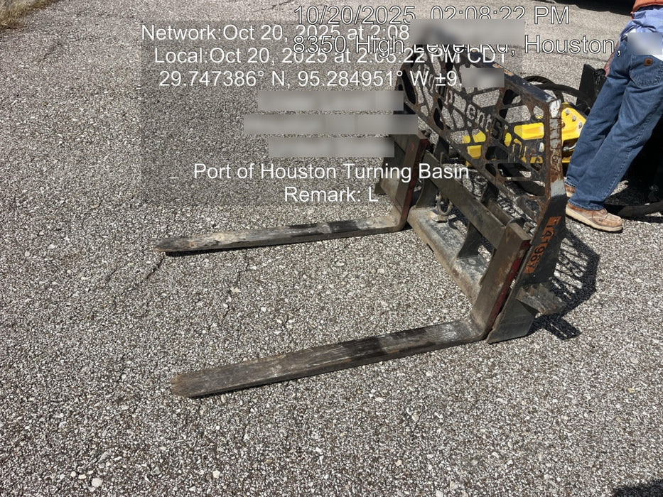 2021 PALADIN 48" Pallet Forks - Paladin