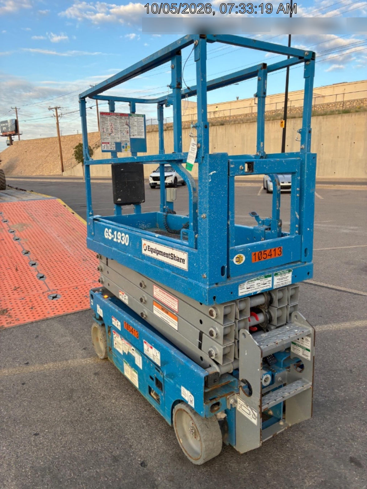 2020 Genie GS-1930 Solid Non Marking Tires, Beacon, Folding rails with half height swing gate