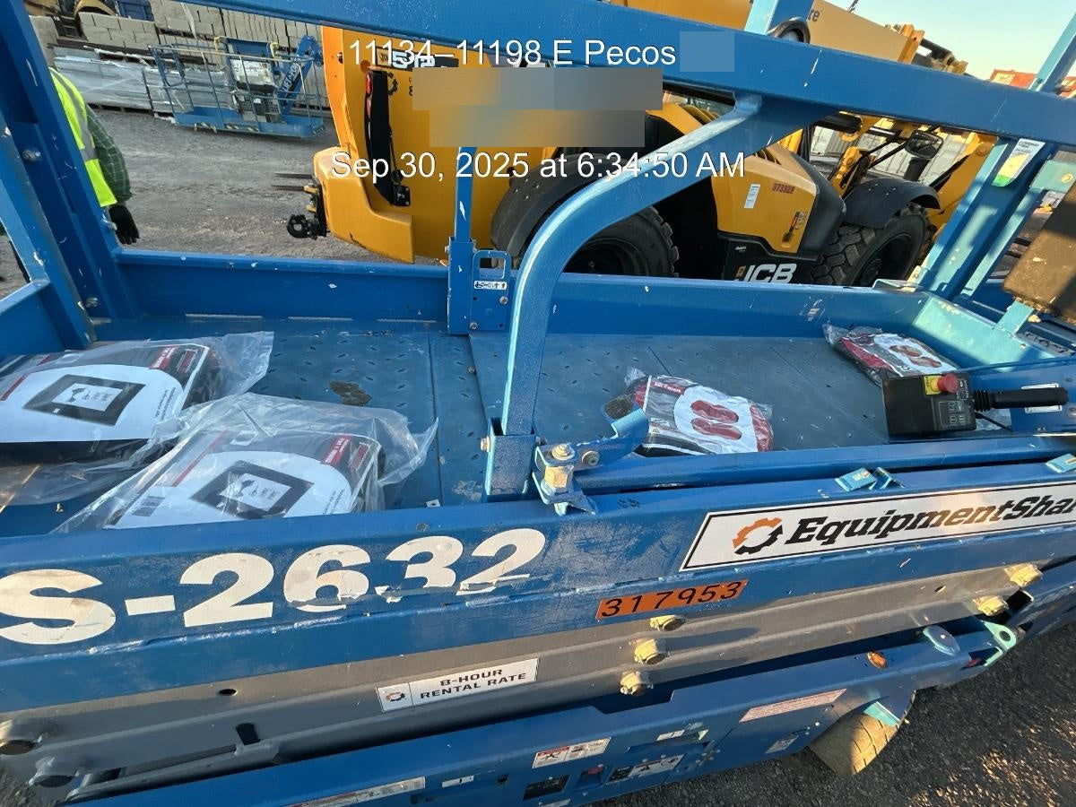 2023 GENIE GS-2632