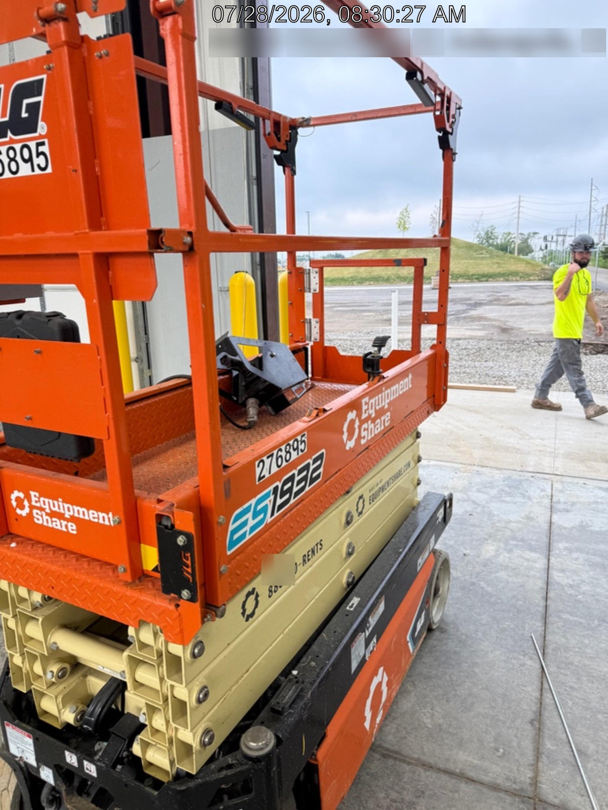2022 JLG ES1932