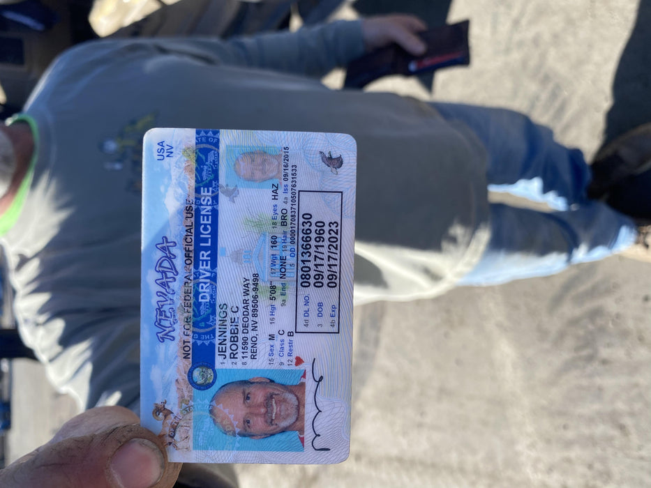 2020 MEC 1330SE Solid NM Tires, Steel Swing out Doors, LCS, Beacon, 900W Inverter