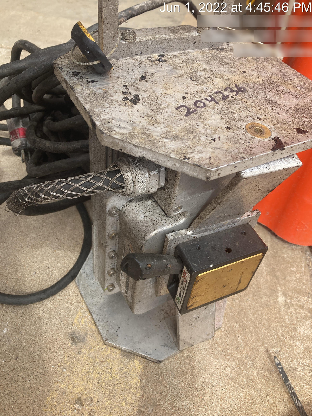 2022 WORKSITE LIGHTING PetroPRO Handy 24639