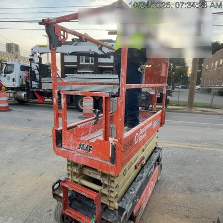 2022 JLG ES1932