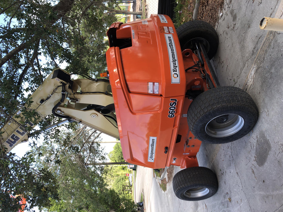 2019 JLG 660SJ