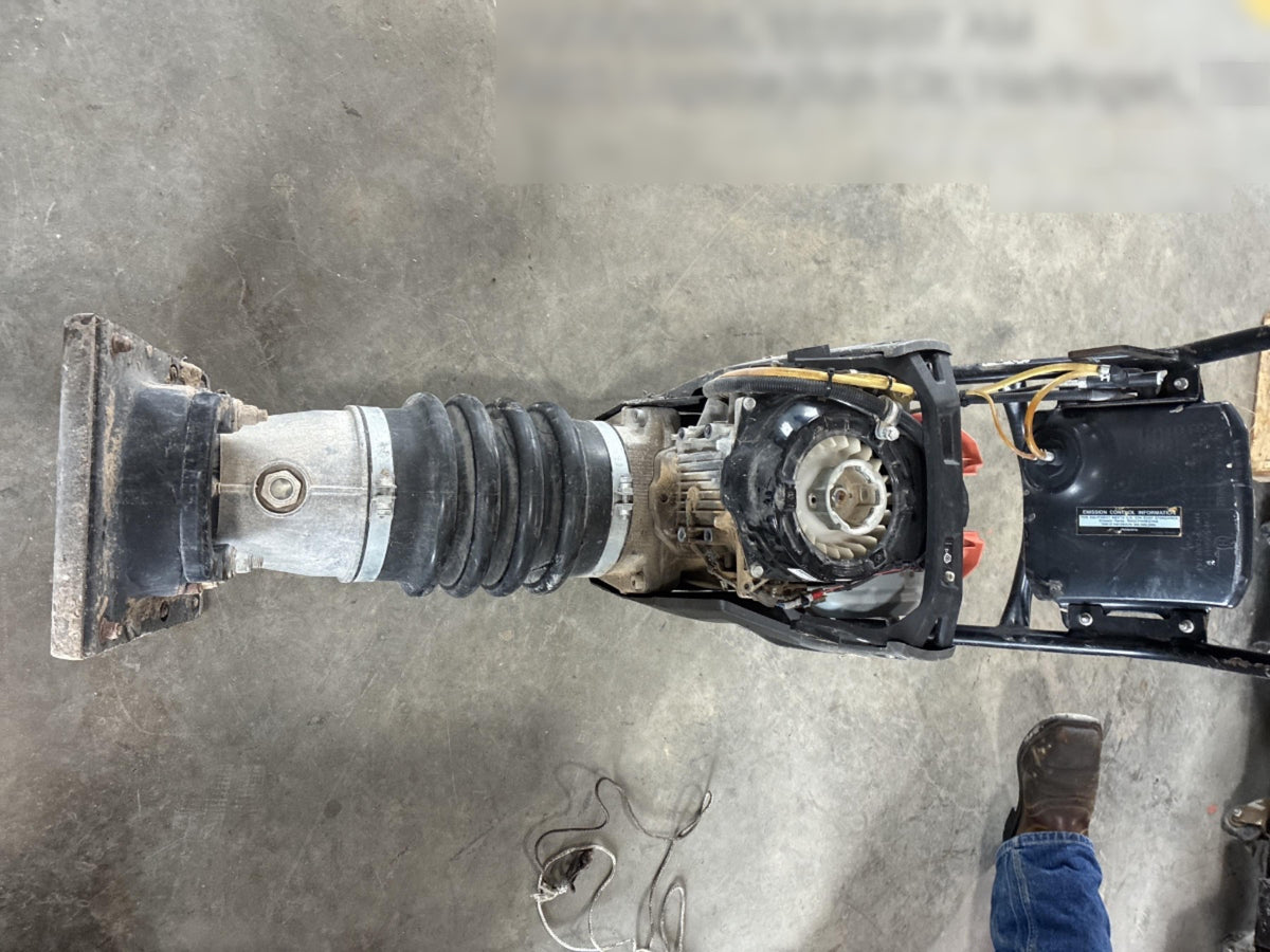 2025 HUSQVARNA LT6005
