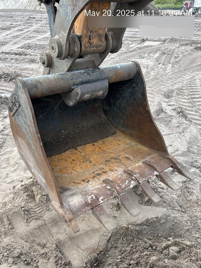 2023 WAIN-ROY 36" Bucket - Wain-Roy