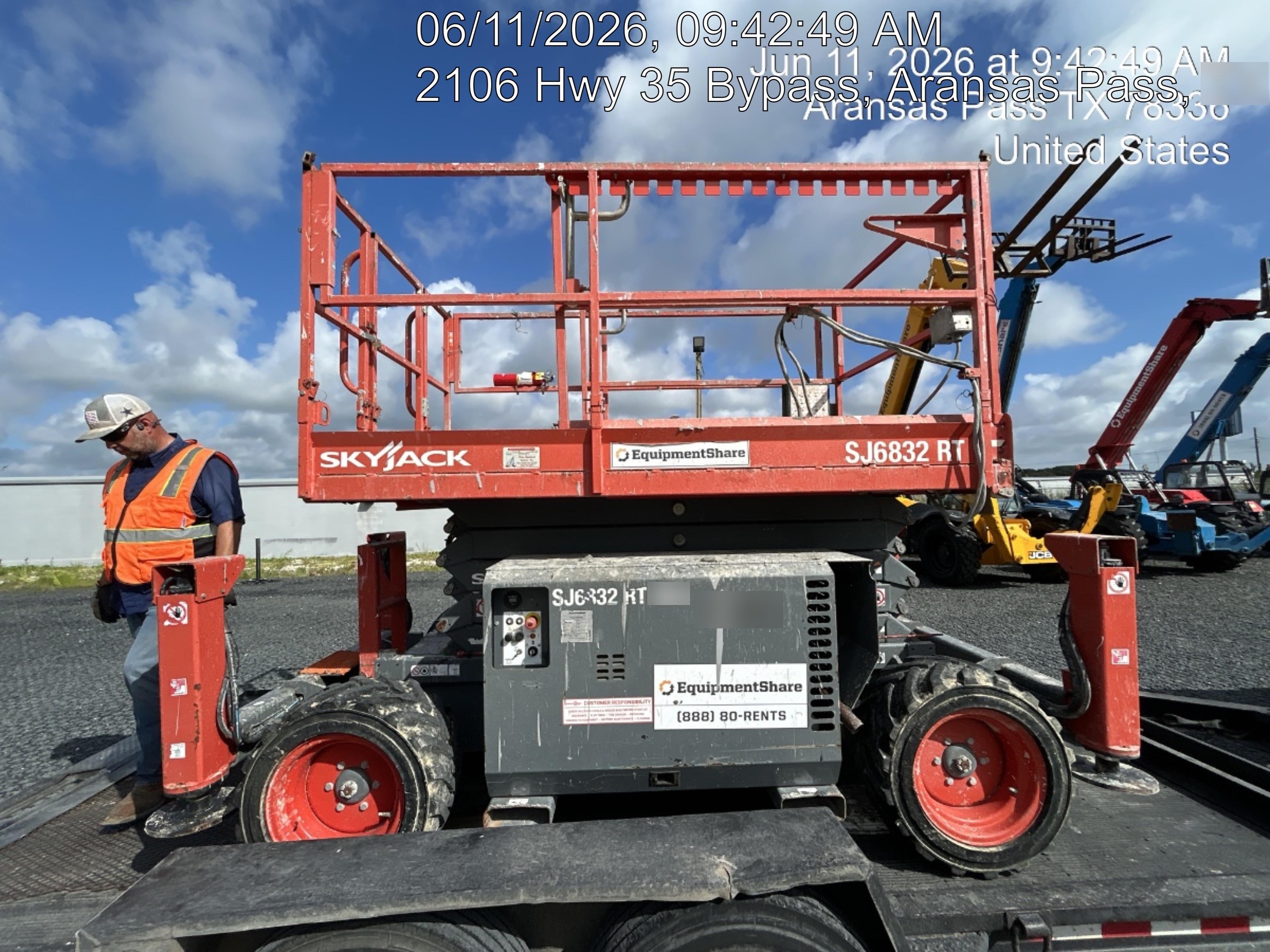 2019 SKYJACK SJ6832 RT