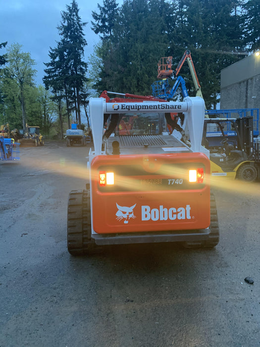 2021 BOBCAT T740