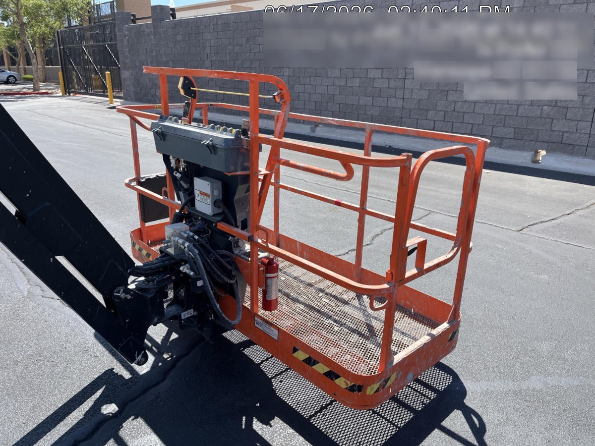 2025 JLG 660SJ